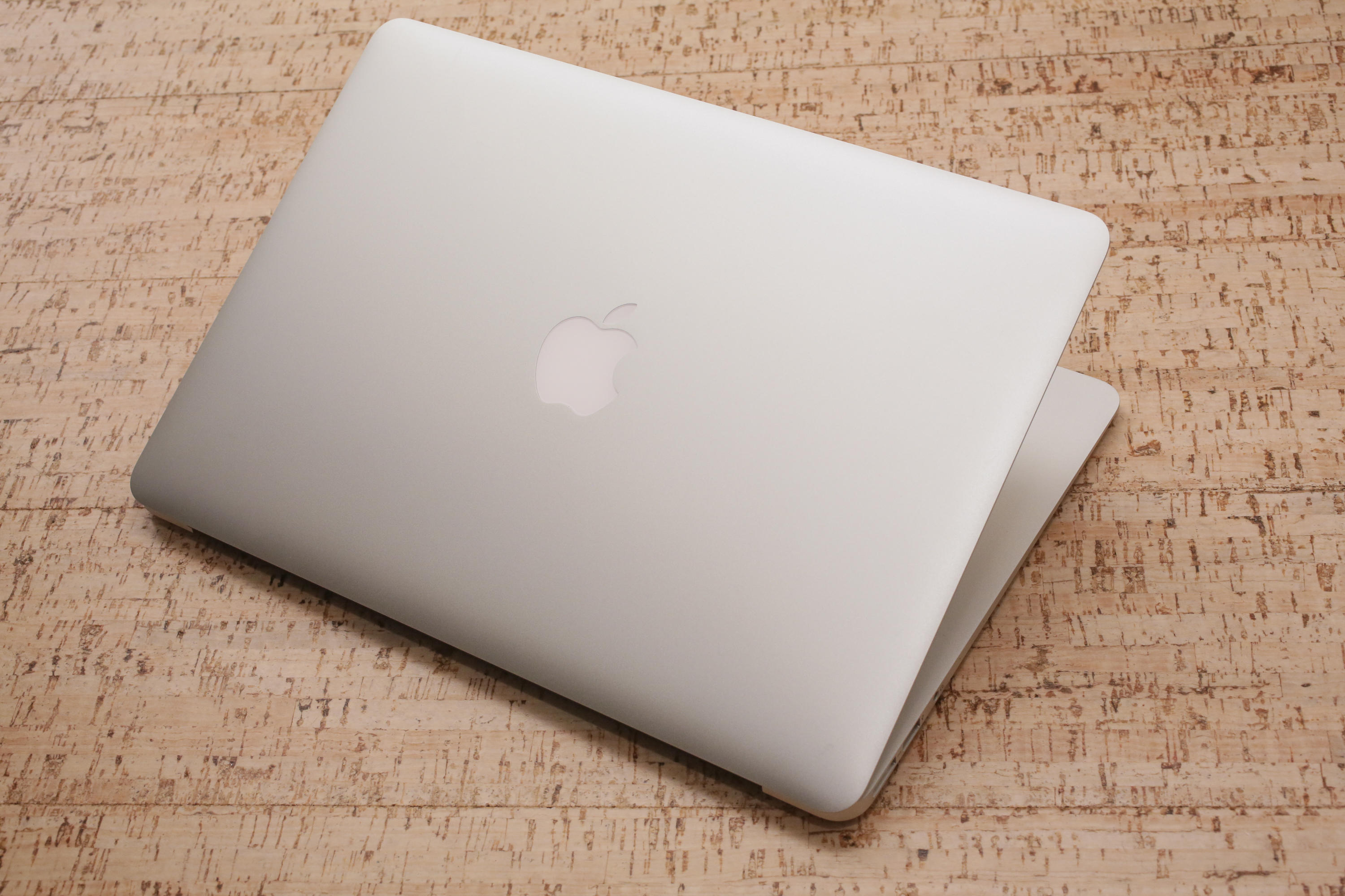 Apple Macbook Air  Core i5