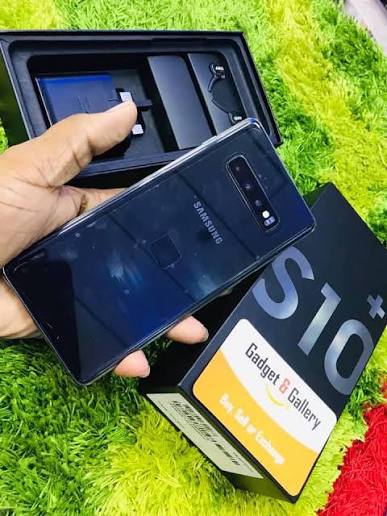 Samsung S10 plus (Used)